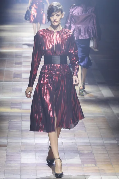 Look 2
